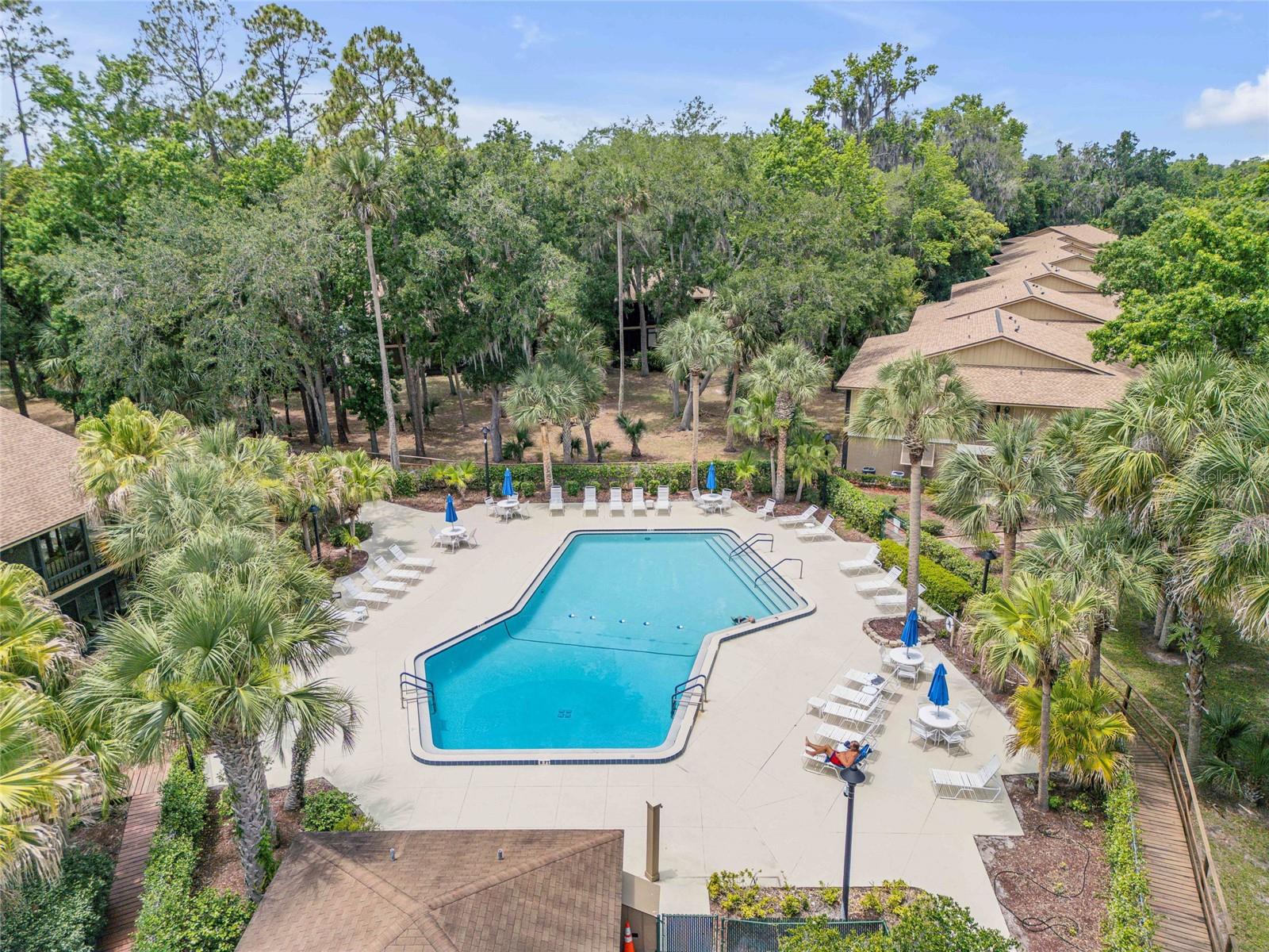 LAKESIDE CONDO APTS - Residential