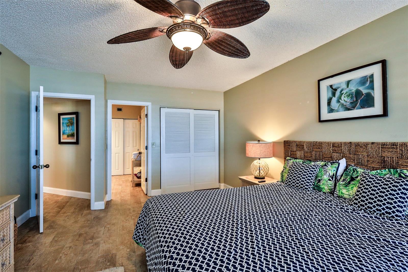 Ebb Tide Condo - Residential