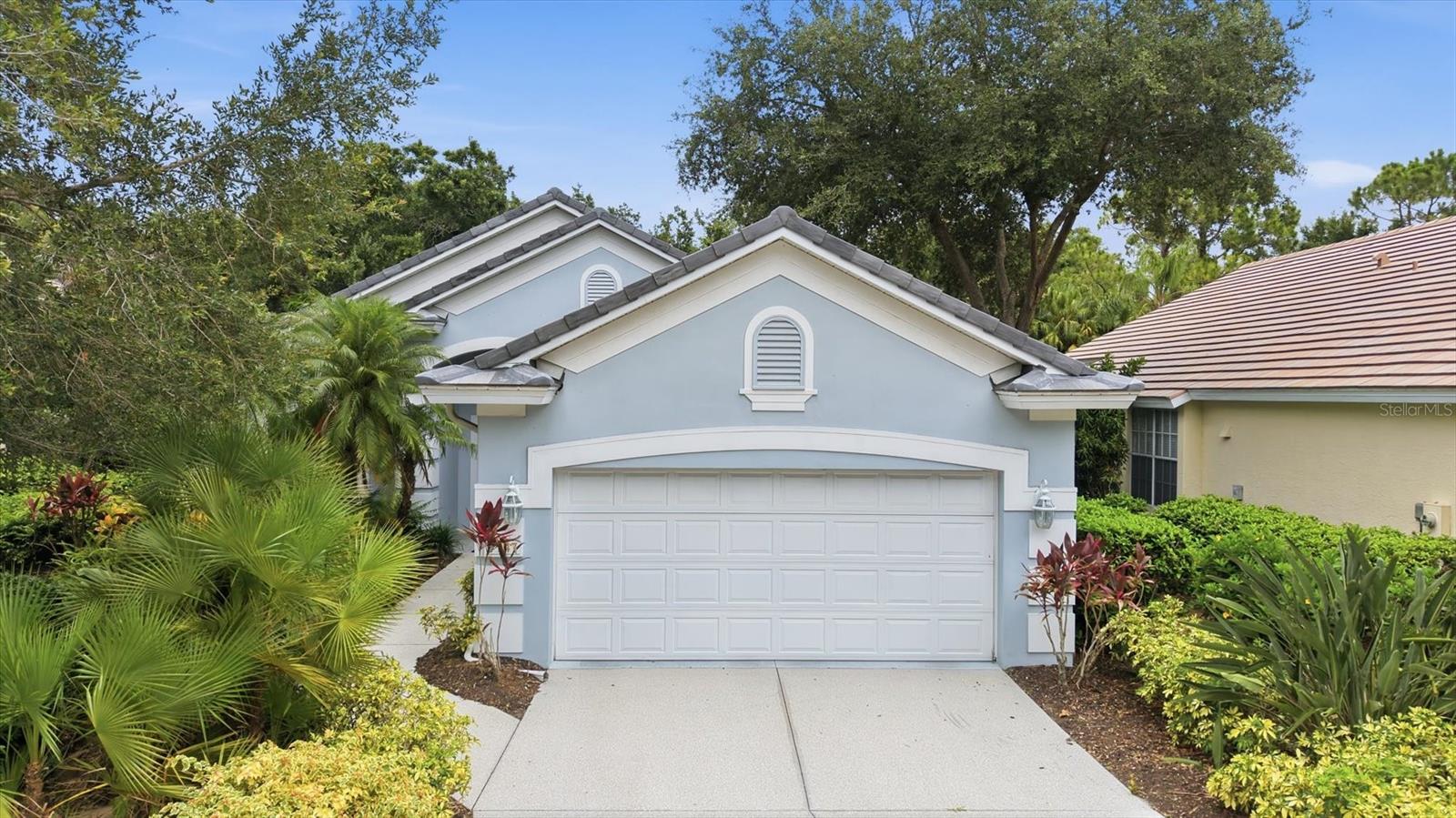 UNIVERSITY PARK COUNTRY CLUB - Residential