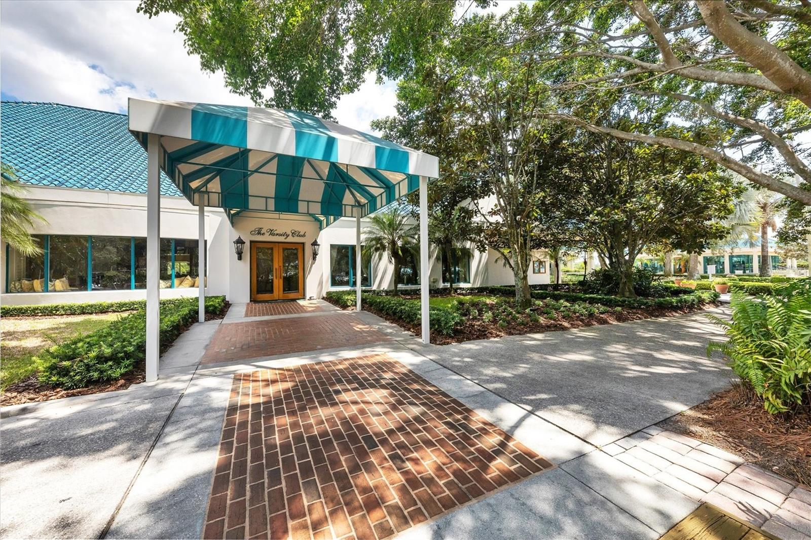 UNIVERSITY PARK COUNTRY CLUB - Residential