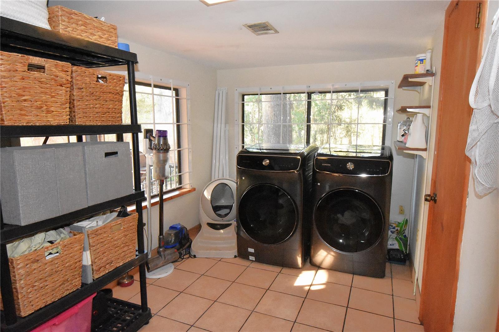 LEITNER TR E LEVY GRANT - Residential