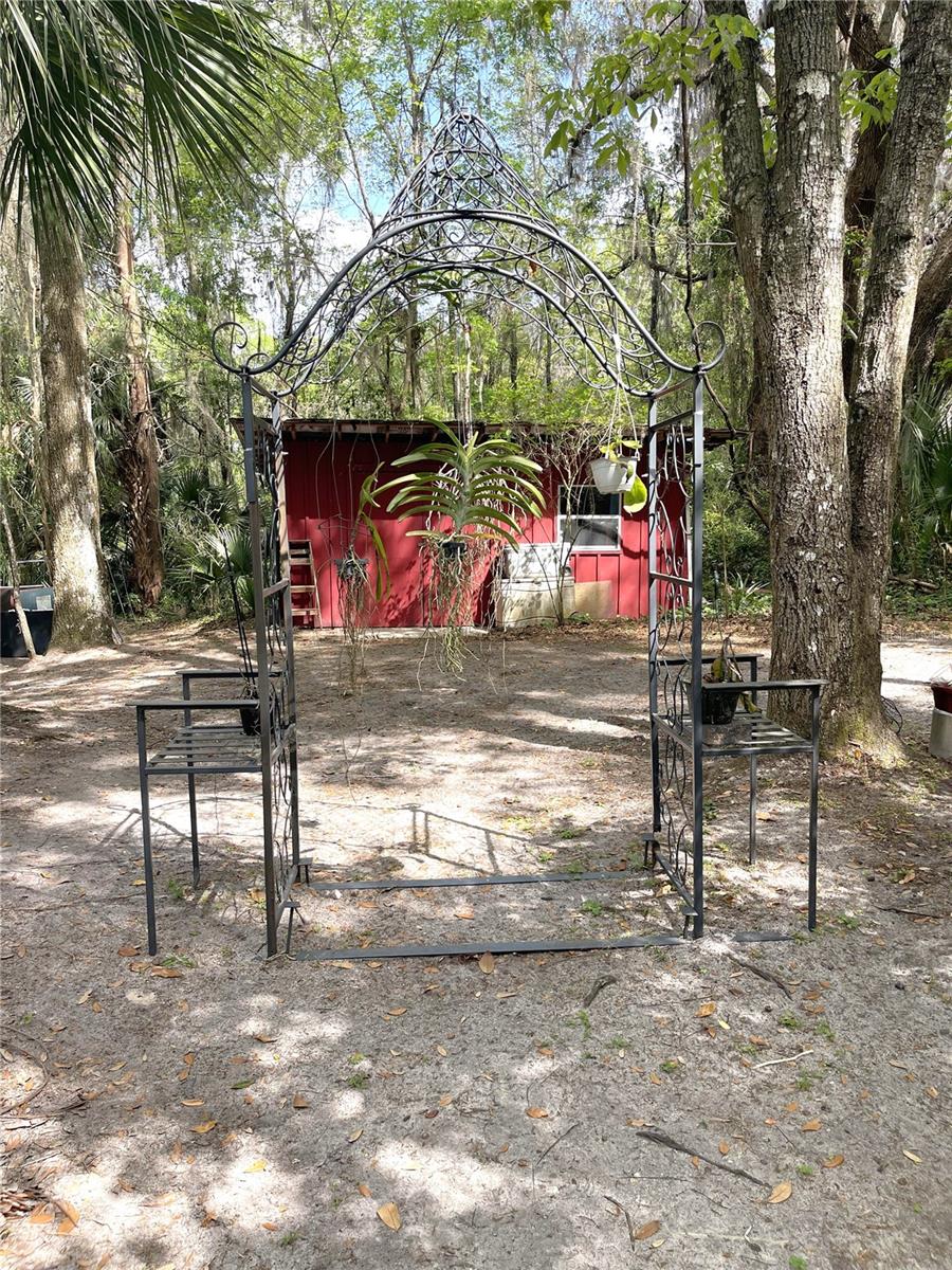 LEITNER TR E LEVY GRANT - Residential