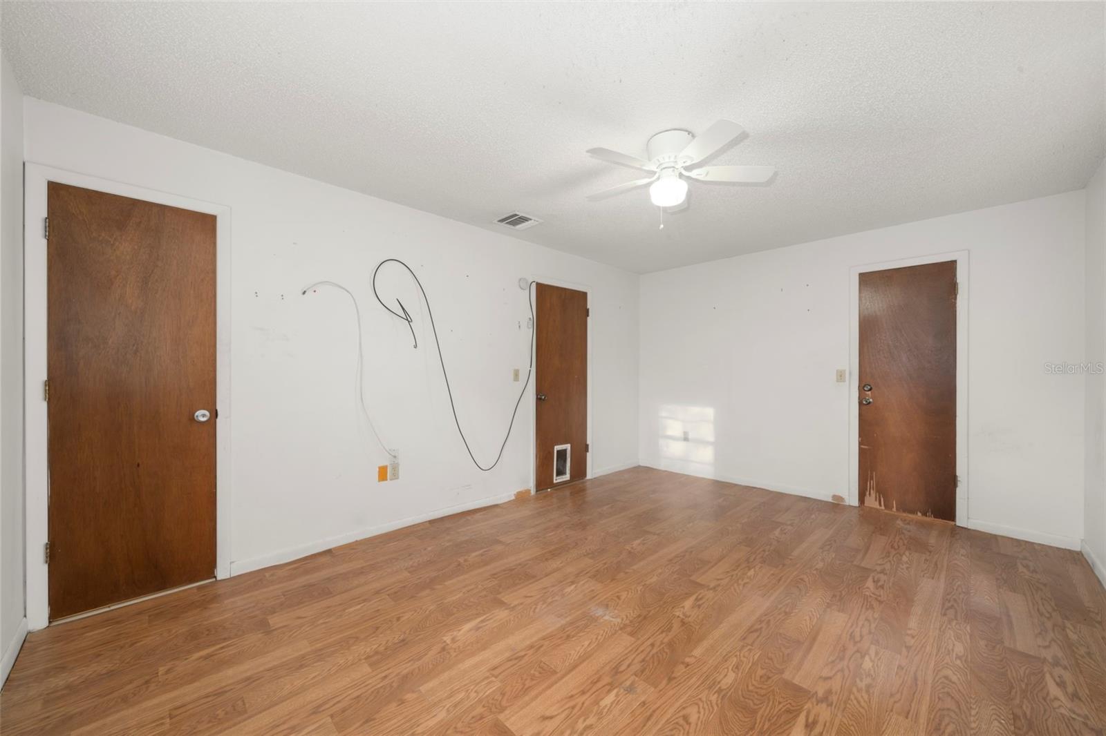 AVON PARK LAKES - Residential