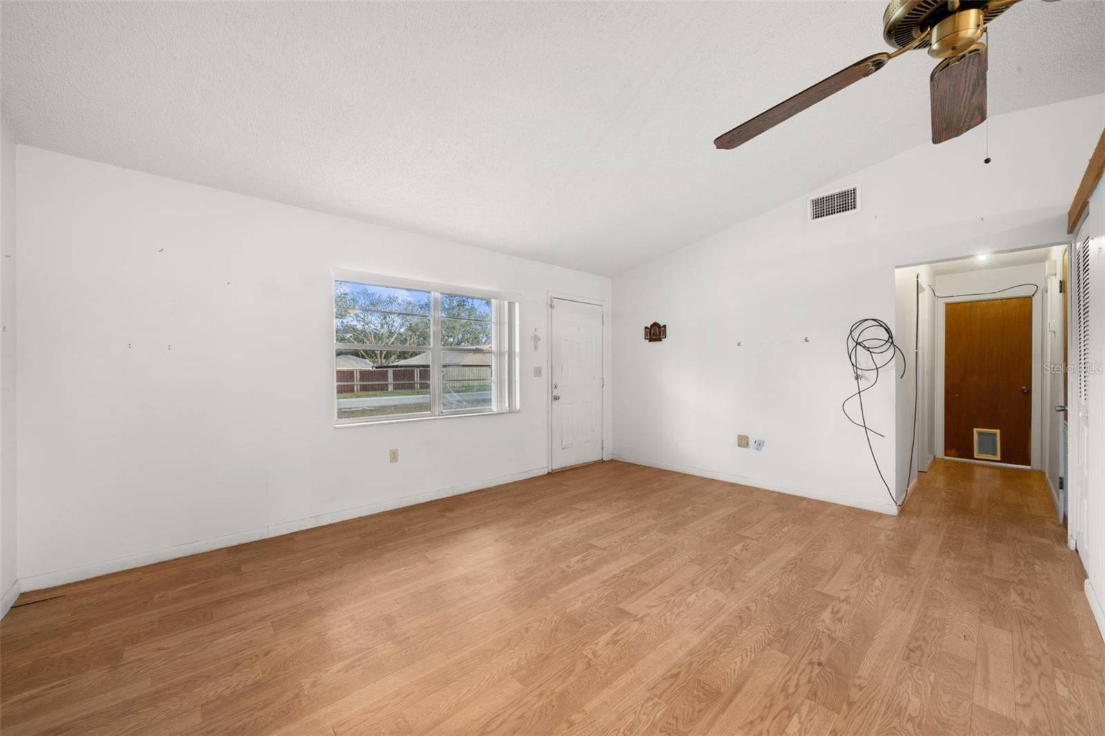 AVON PARK LAKES - Residential