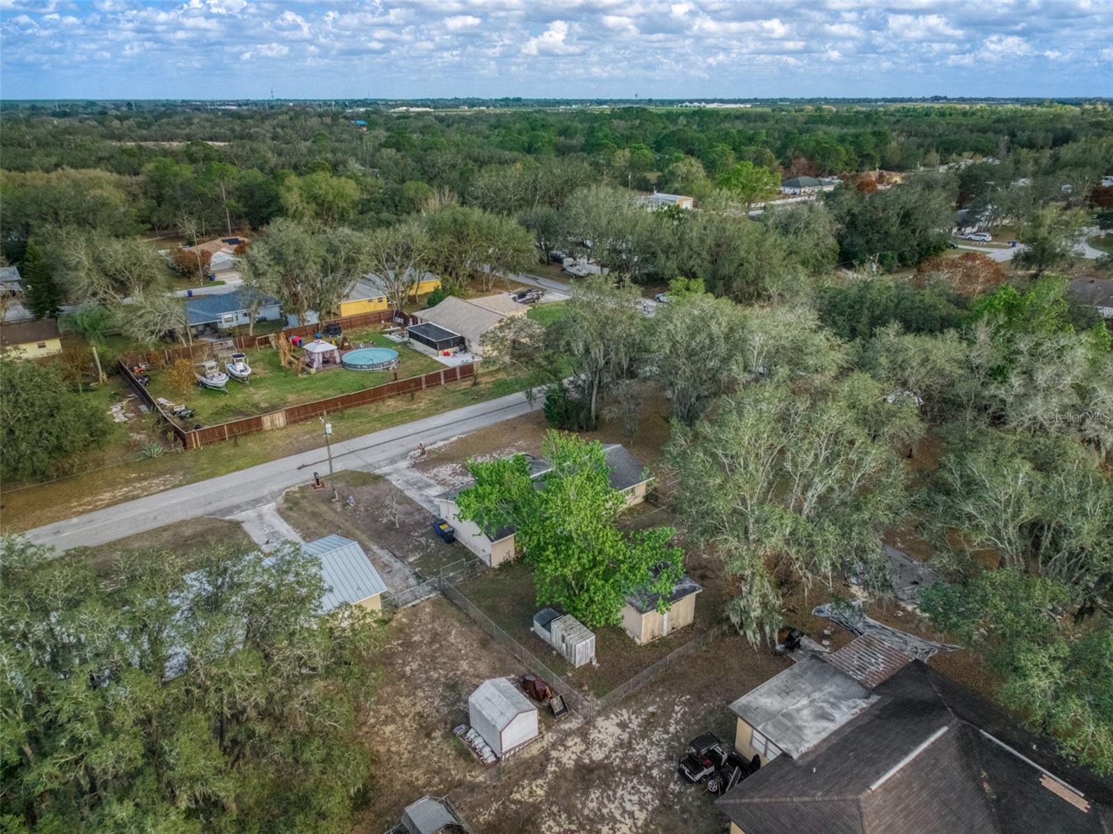 AVON PARK LAKES - Residential