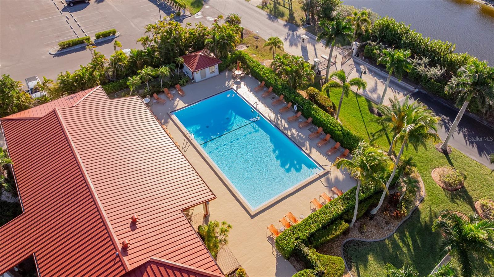 MARINA SOUTH SHORE CONDO - Residential