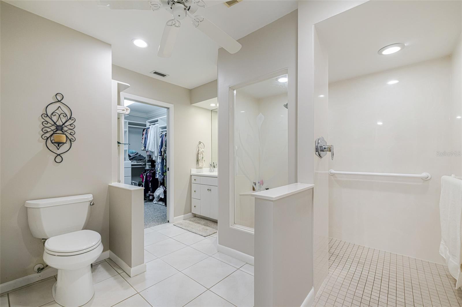MARINA SOUTH SHORE CONDO - Residential