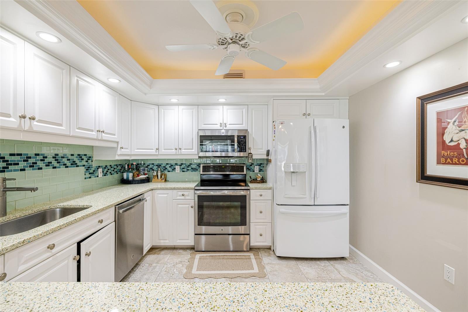 MARINA SOUTH SHORE CONDO - Residential