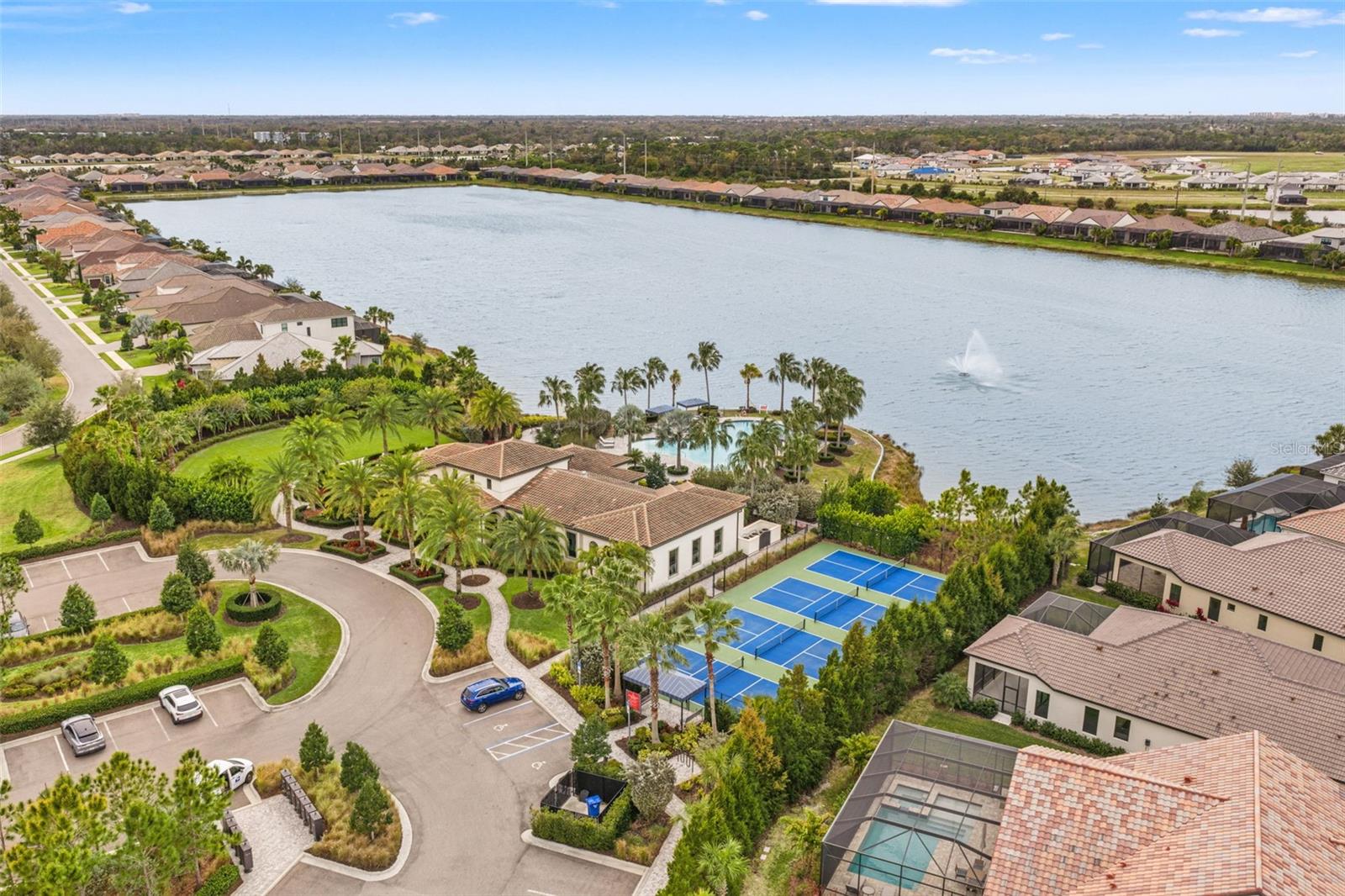 ARIA PHASE III - Residential