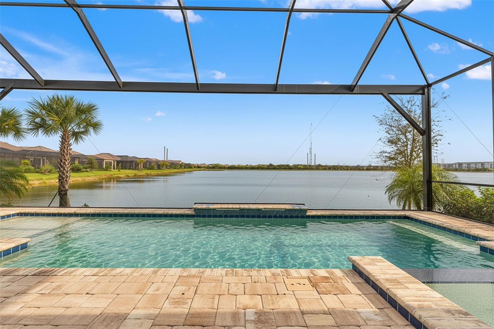 ARIA PHASE III - Residential