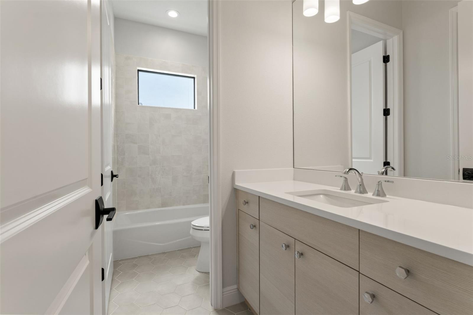 ARIA PHASE III - Residential