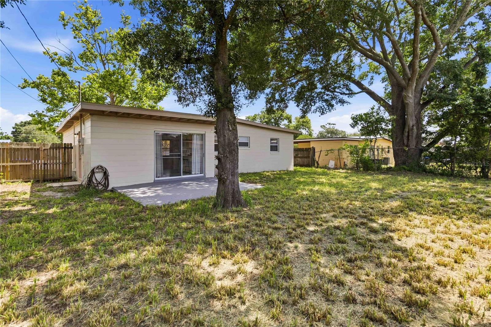 CRESCENT HEIGHTS - Residential