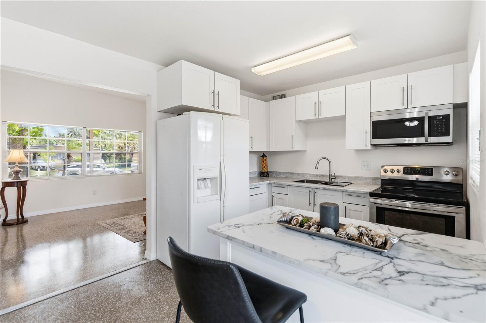 CRESCENT HEIGHTS - Residential