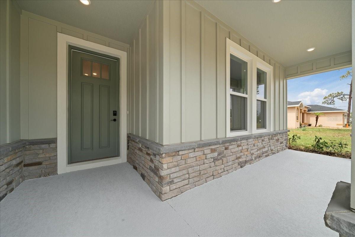 ROYAL HIGHLANDS - Residential