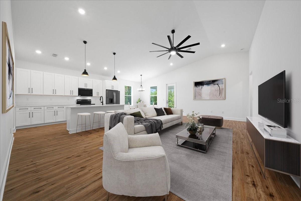 ROYAL HIGHLANDS - Residential