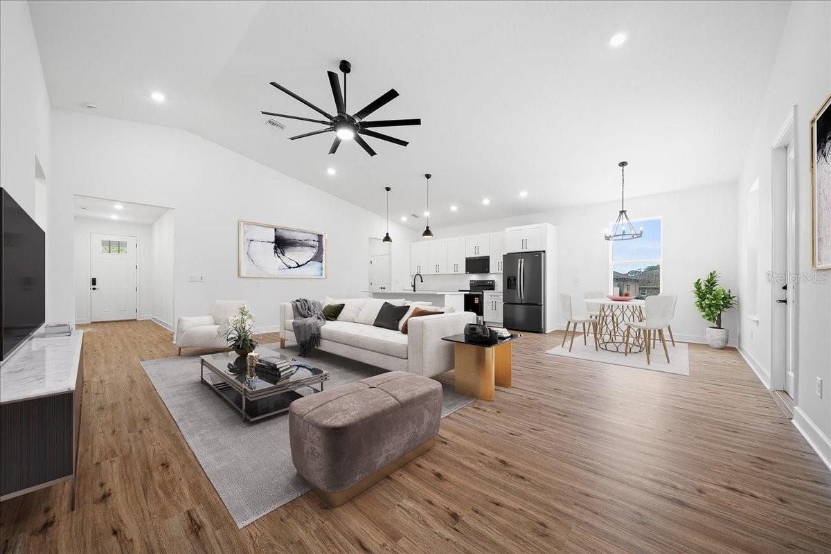 ROYAL HIGHLANDS - Residential