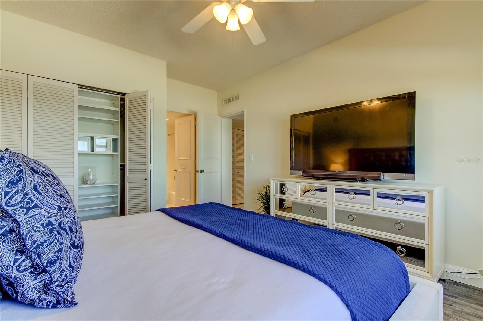 REGATTA BEACH CLUB CONDO - Residential Lease