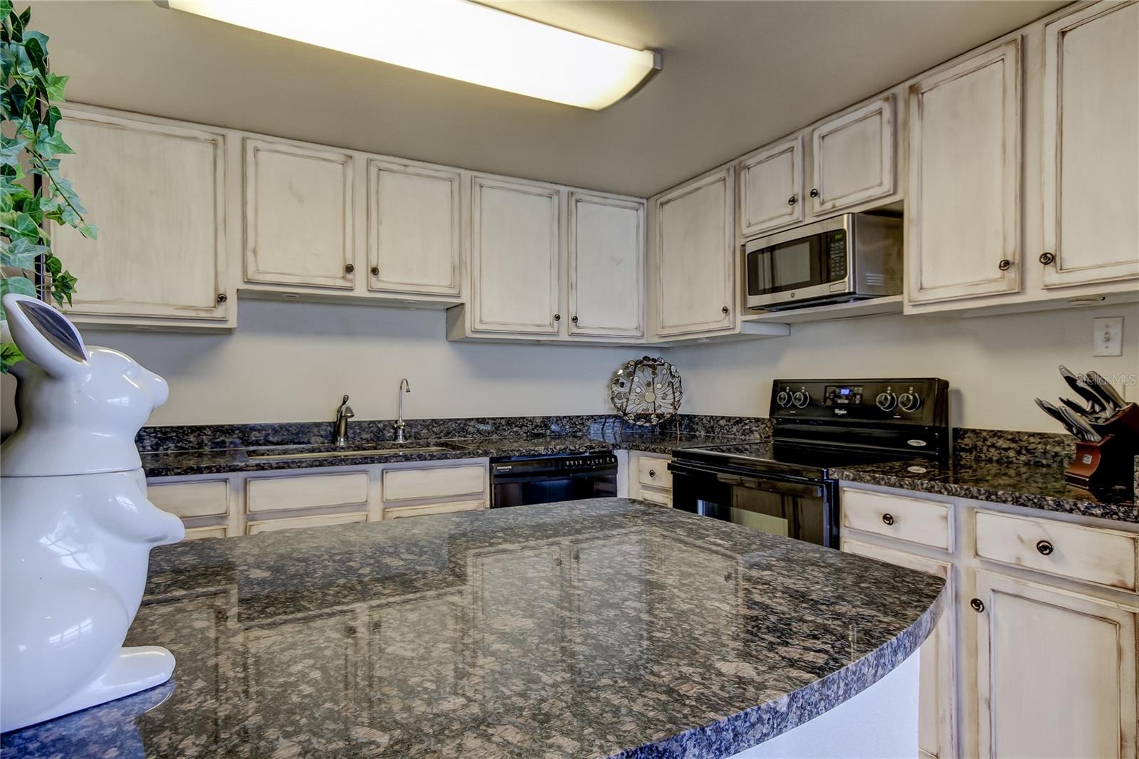 REGATTA BEACH CLUB CONDO - Residential Lease