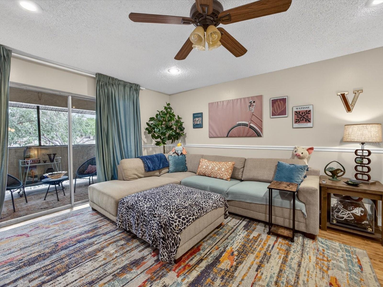 DEL REY CONDO PH 02 - Residential