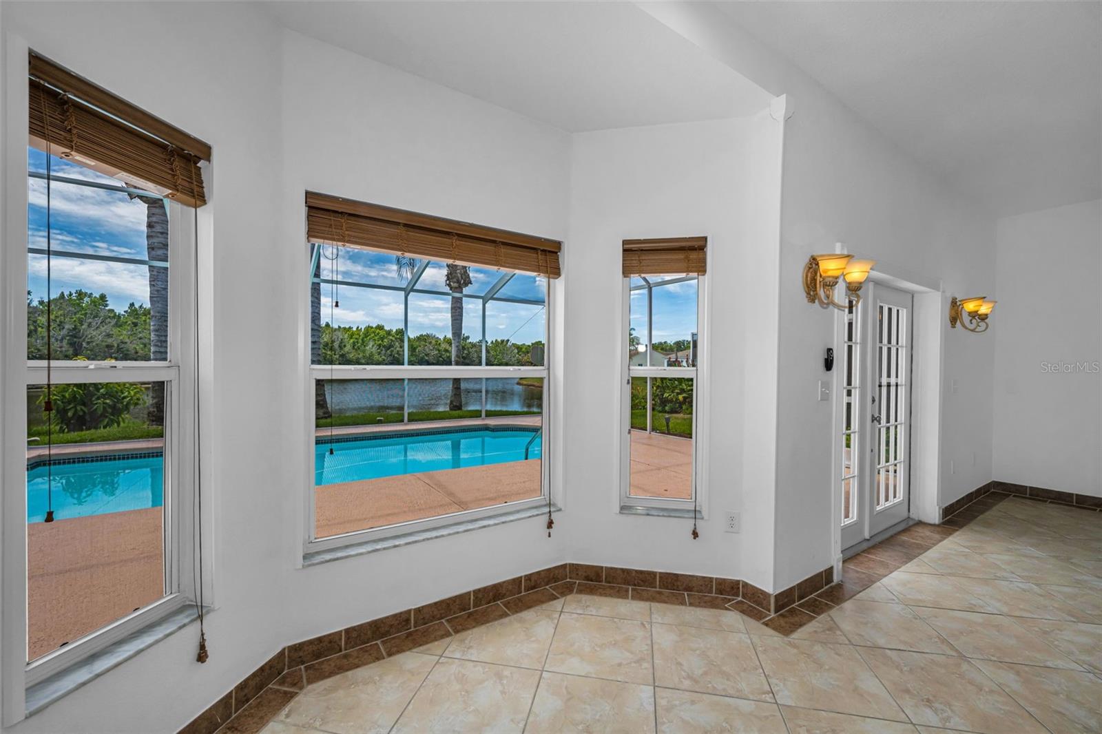NORTHWOOD - Residential