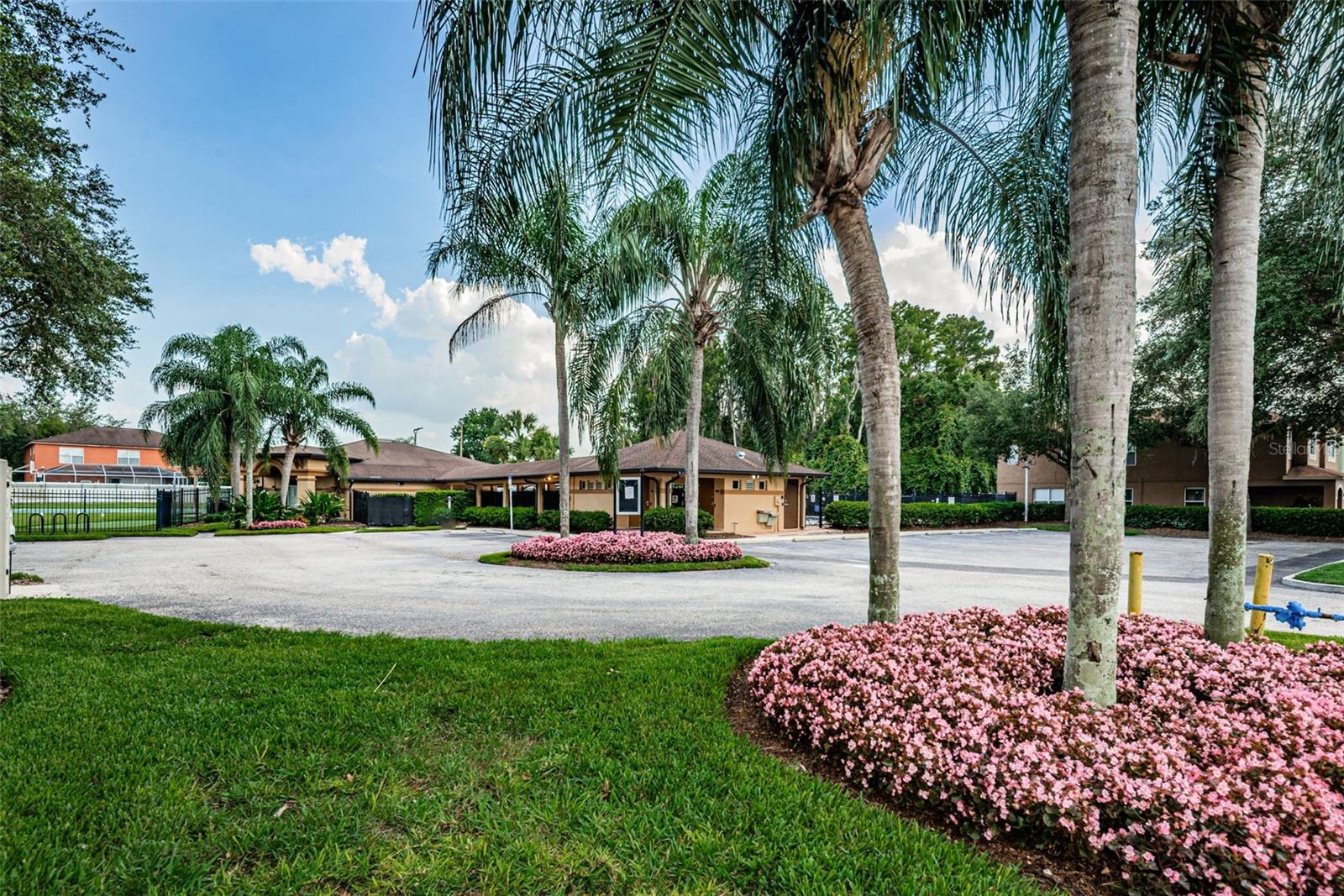 NORTHWOOD - Residential