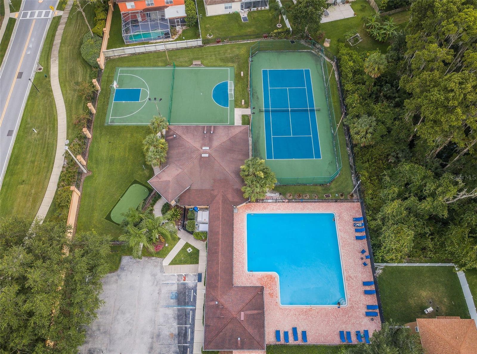 NORTHWOOD - Residential