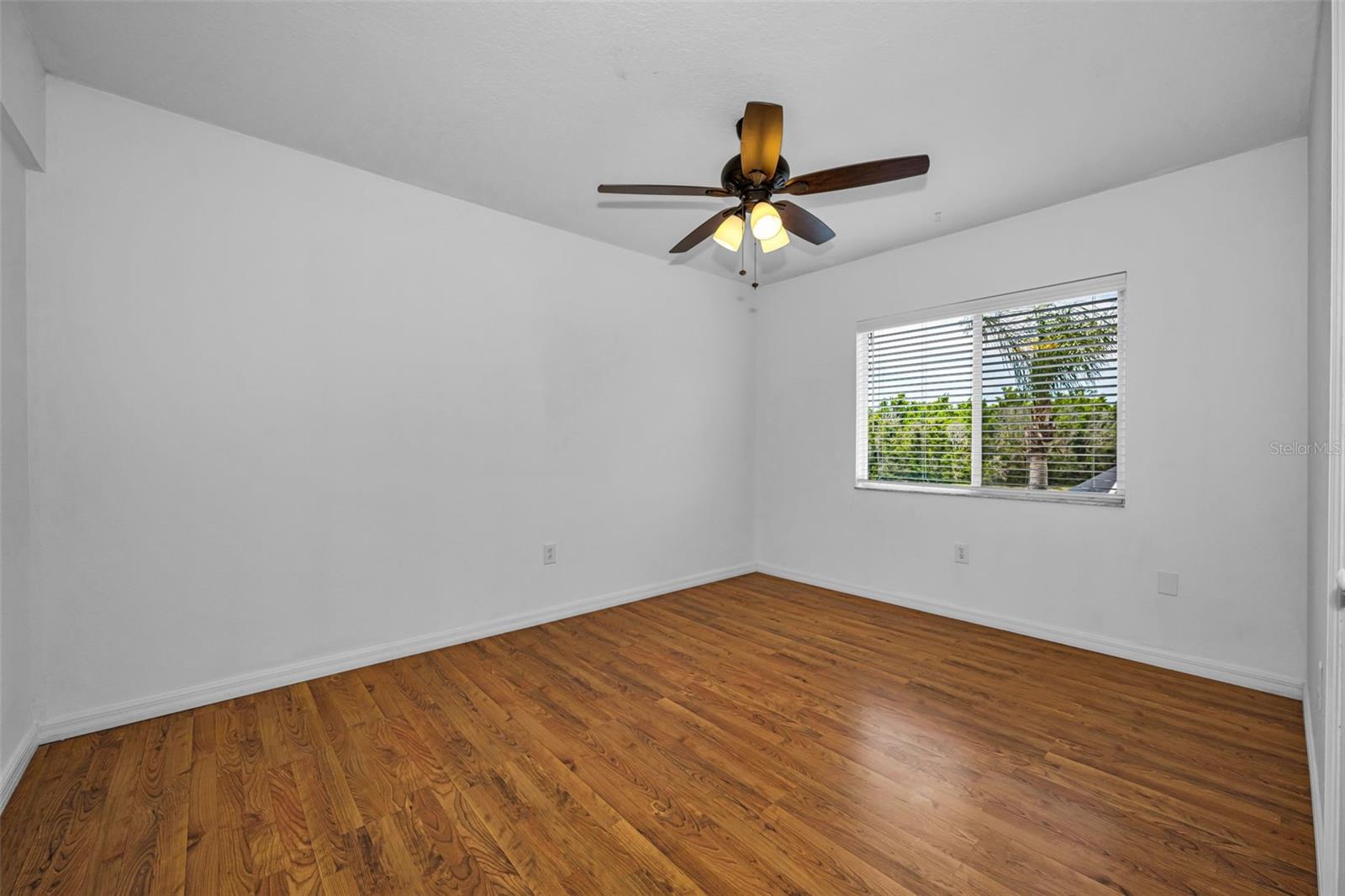 NORTHWOOD - Residential