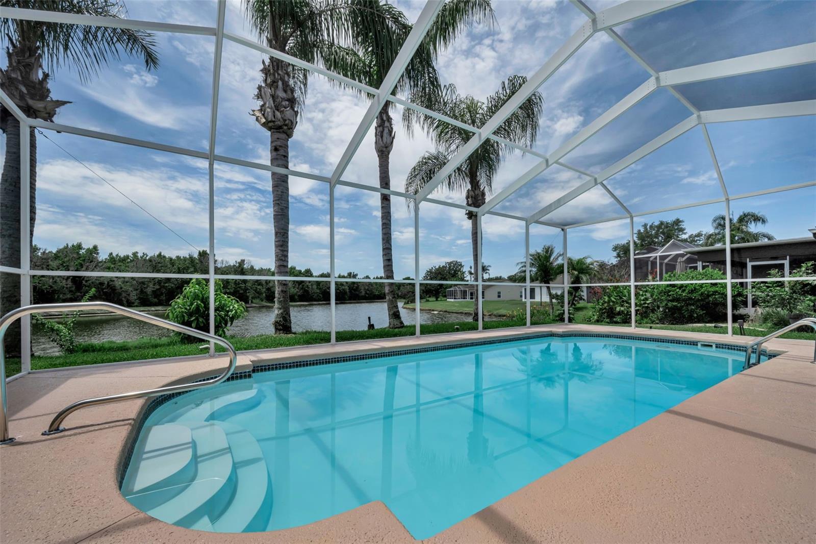 NORTHWOOD - Residential