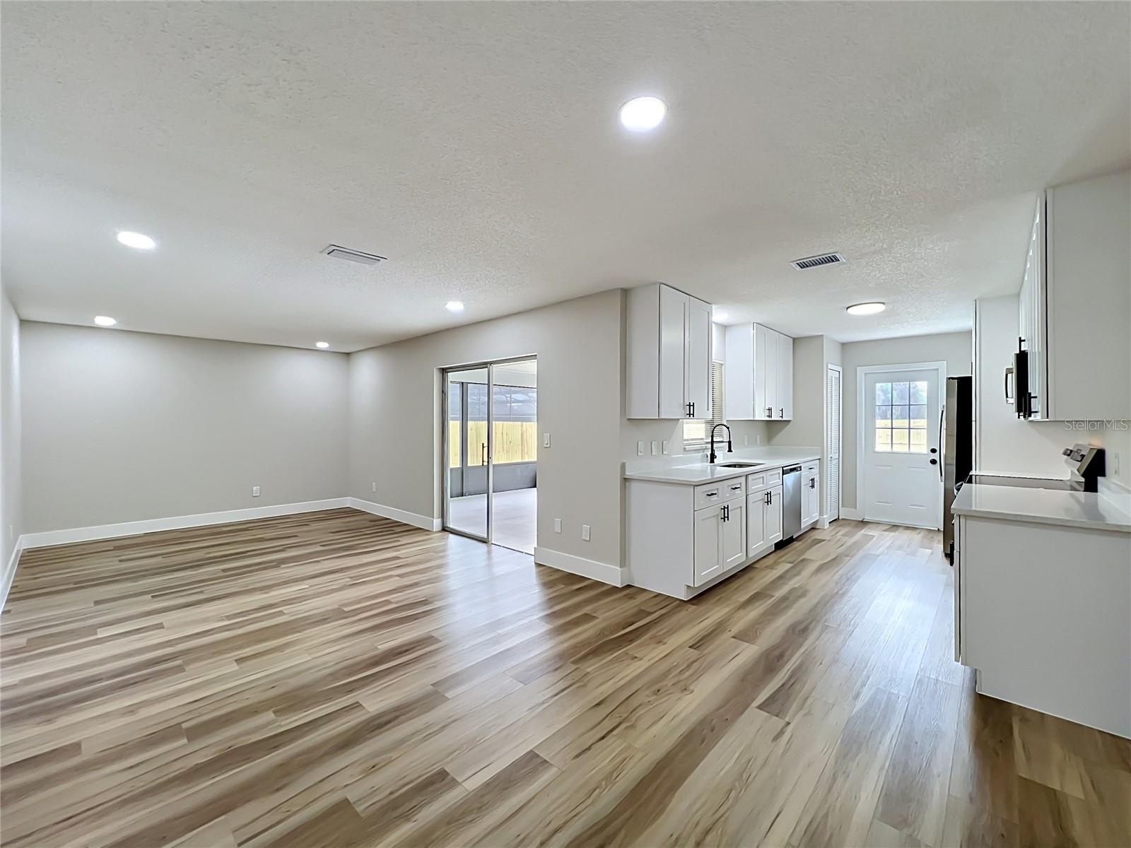 LAKE FLORENCE ESTATES - Residential