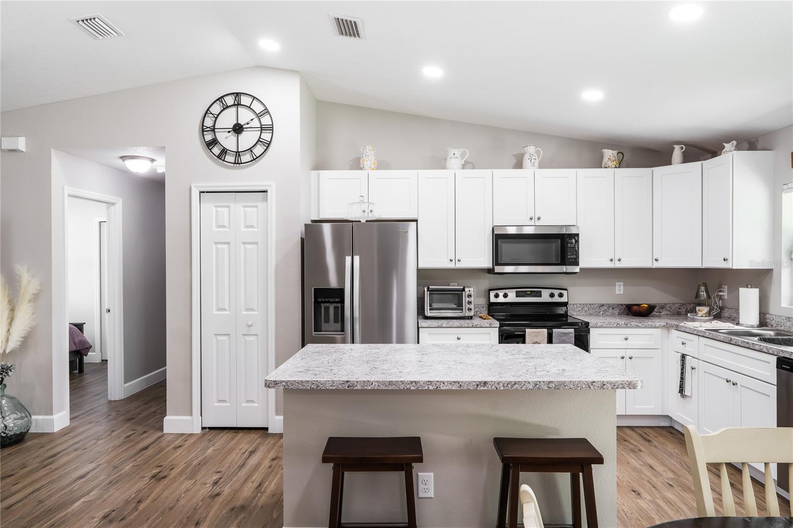 ORANGE CITY HILLS UNIT 04 - Residential