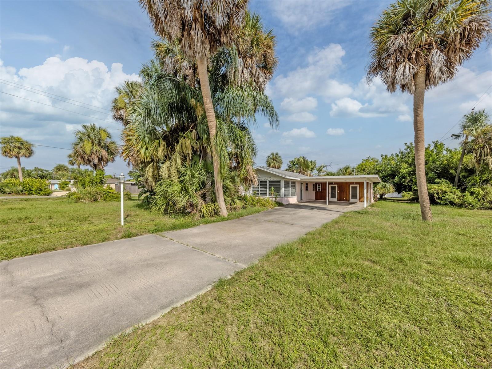 SOUTH VENICE - Residential