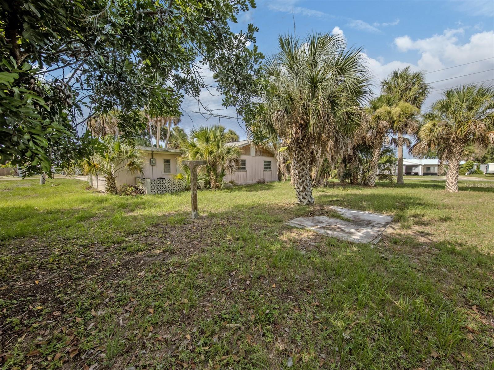 SOUTH VENICE - Residential
