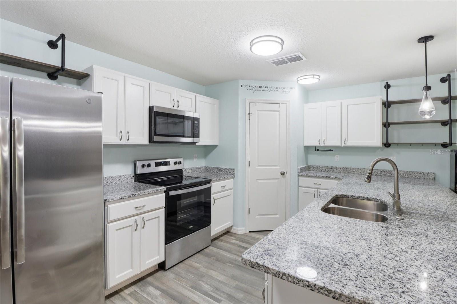 SPRING HILL - Residential