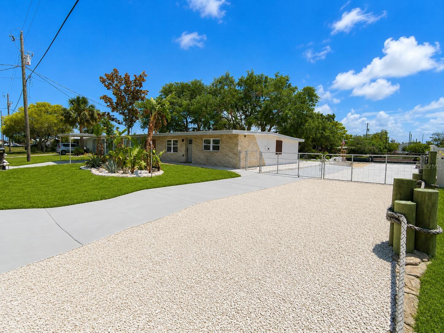 KILLARNEY SHORES GULF - Residential
