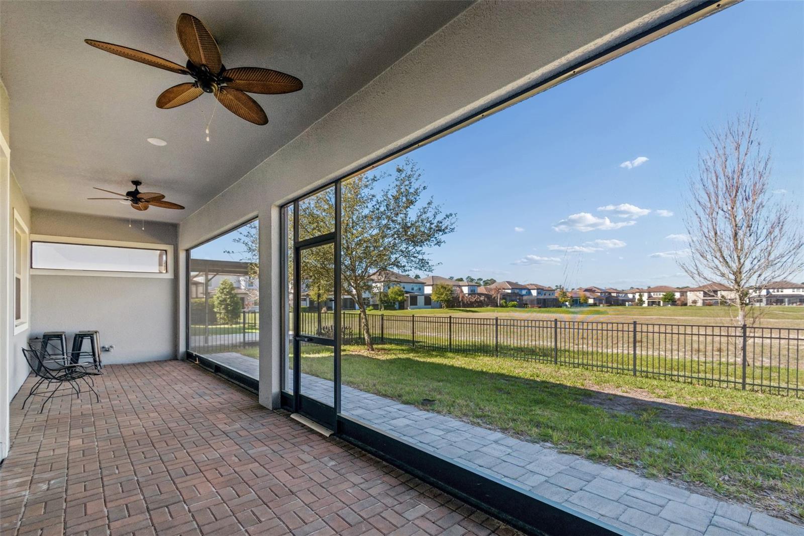 PHILLIPS GROVE TR J - Residential Lease