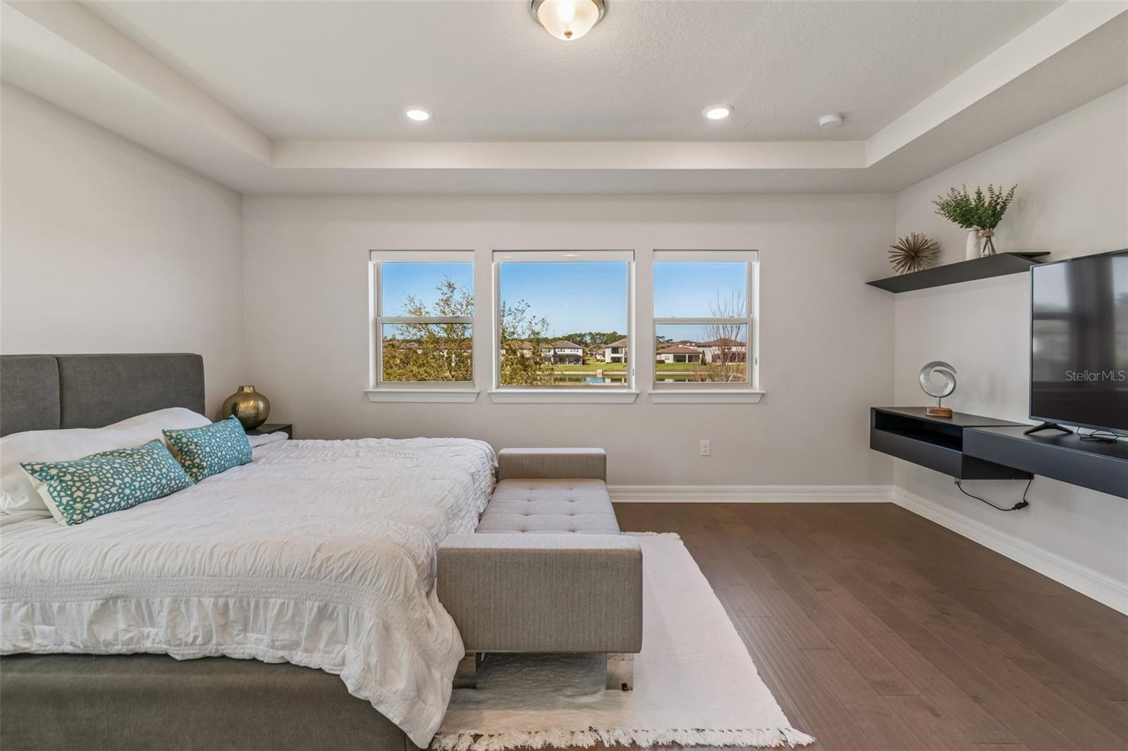PHILLIPS GROVE TR J - Residential Lease
