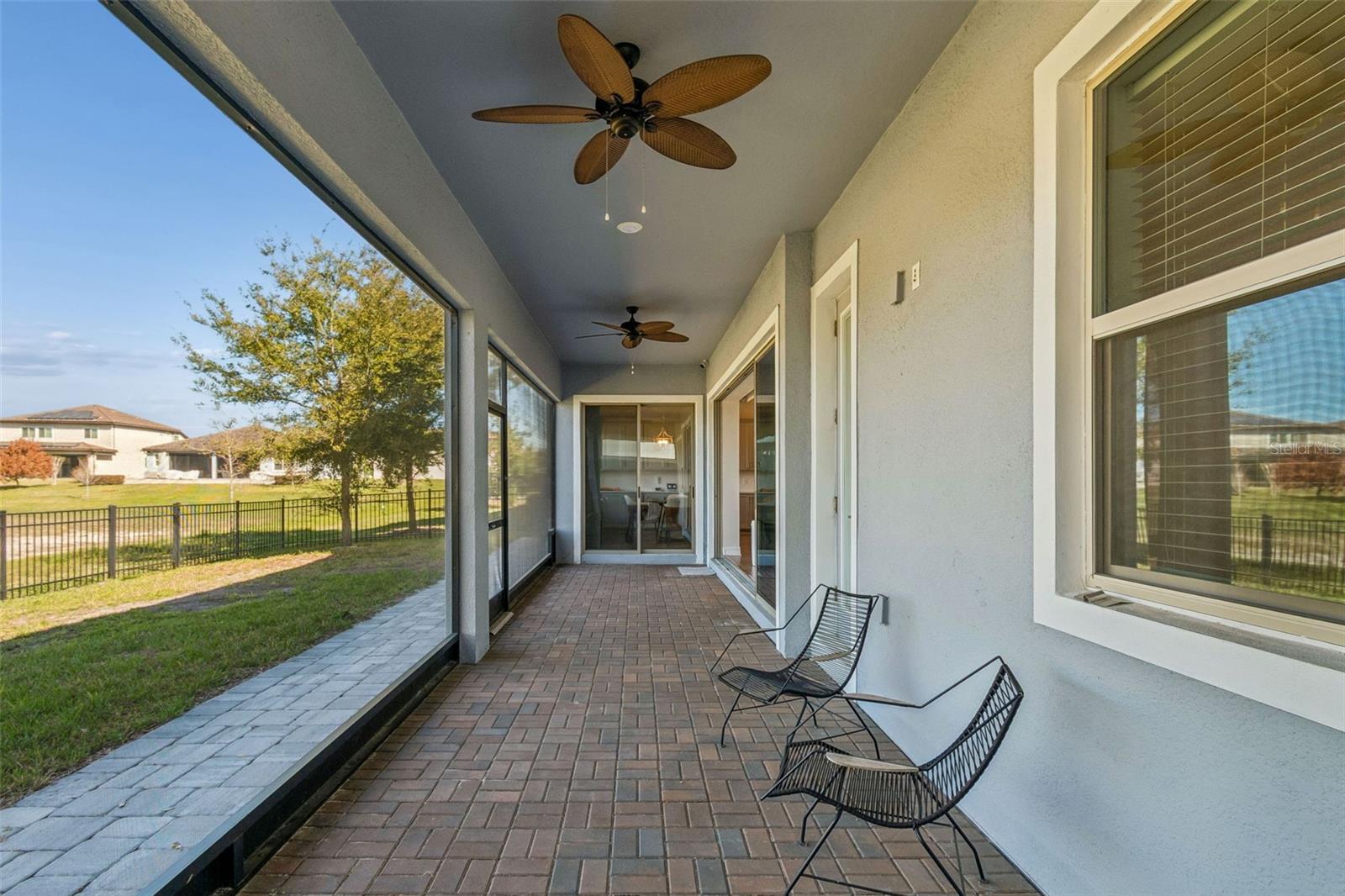 PHILLIPS GROVE TR J - Residential Lease
