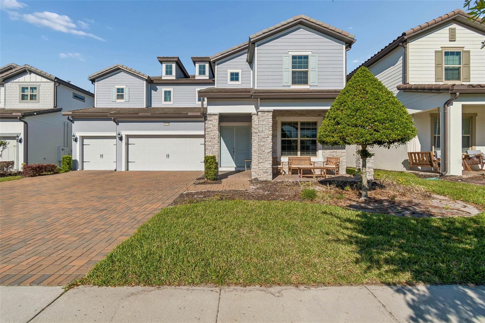 PHILLIPS GROVE TR J - Residential Lease