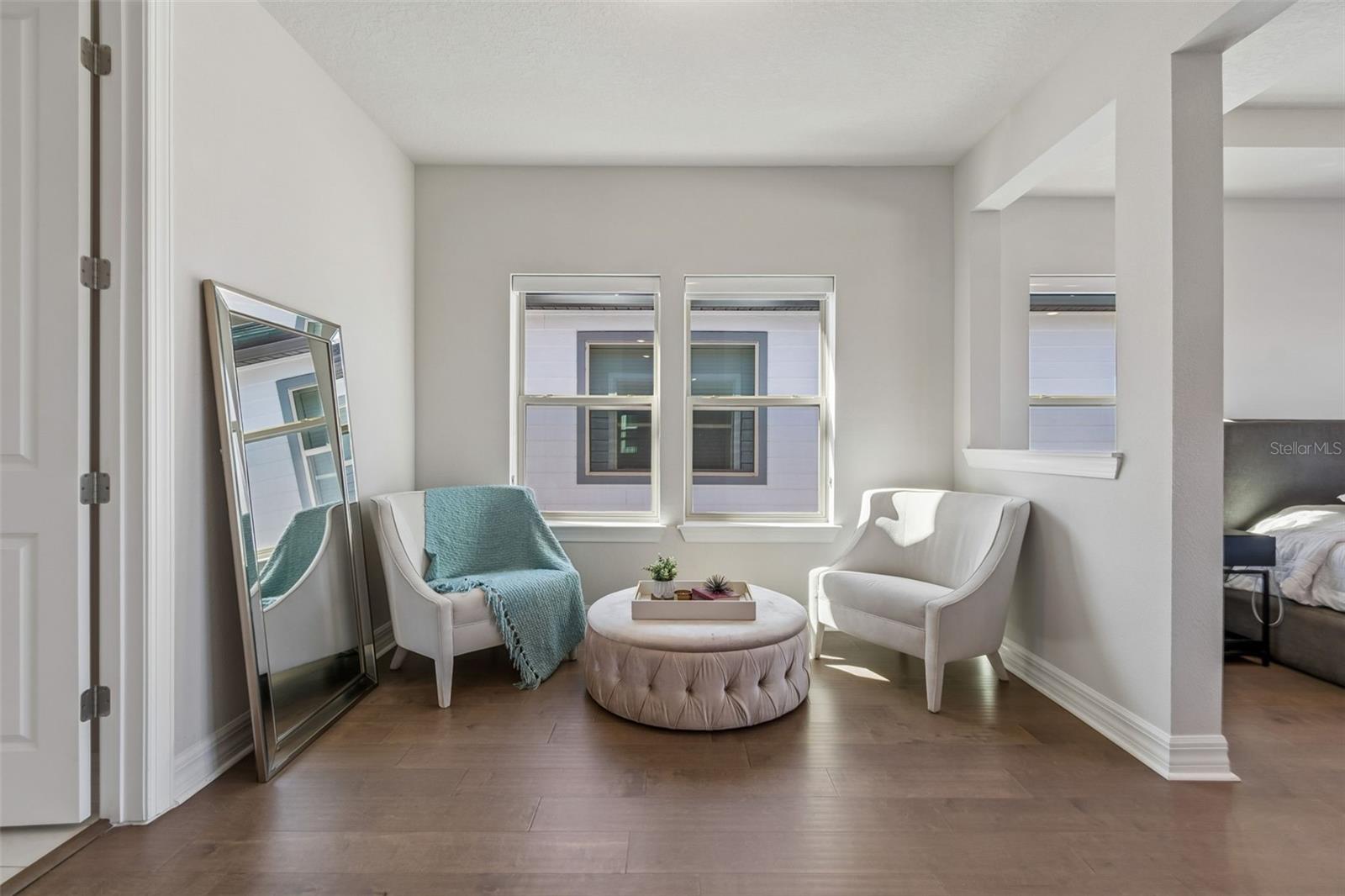PHILLIPS GROVE TR J - Residential Lease