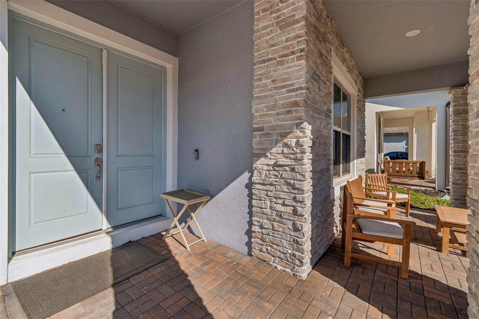 PHILLIPS GROVE TR J - Residential Lease
