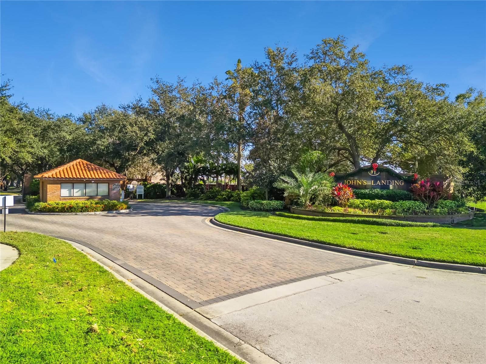 JOHNS LANDING - Residential