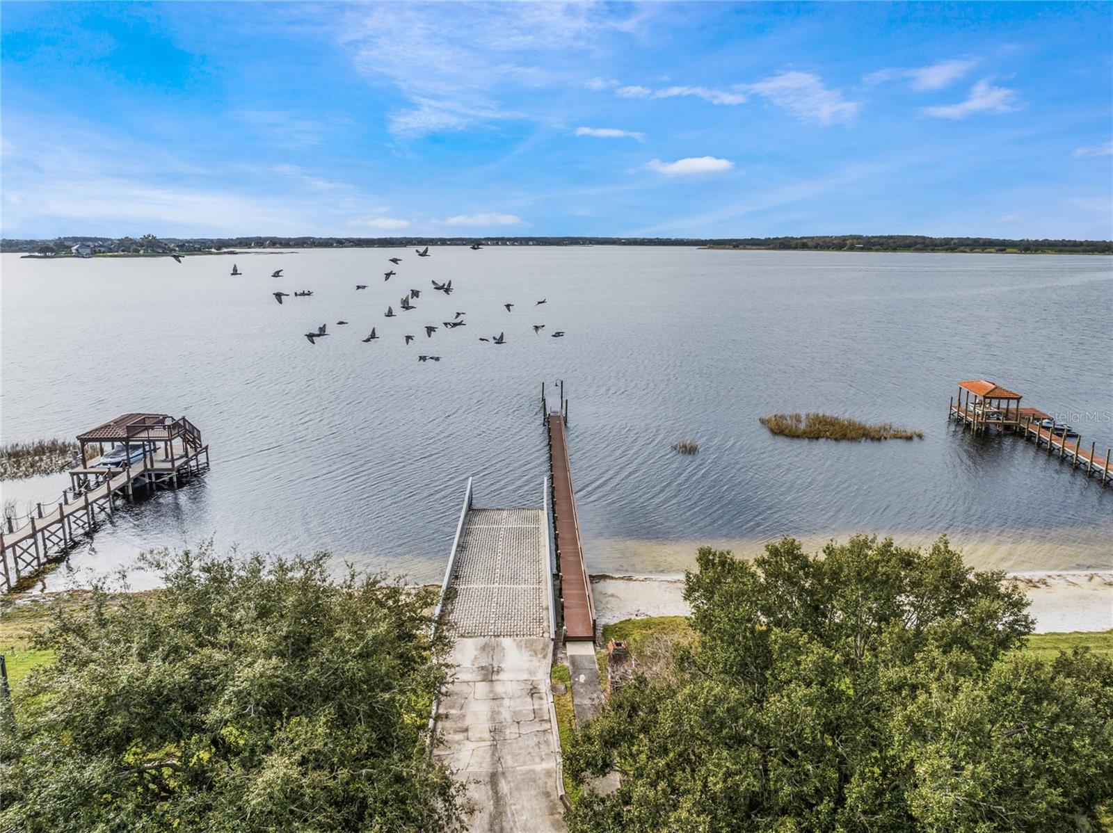 JOHNS LANDING - Residential