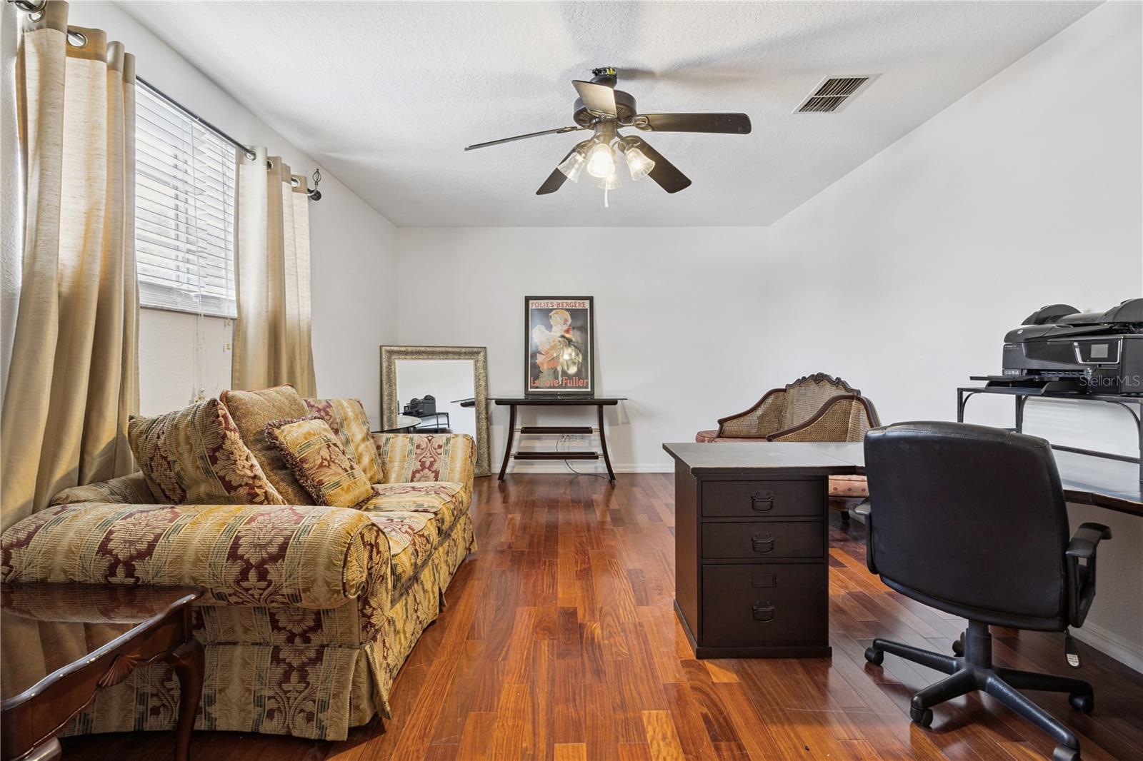 JOHNS LANDING - Residential