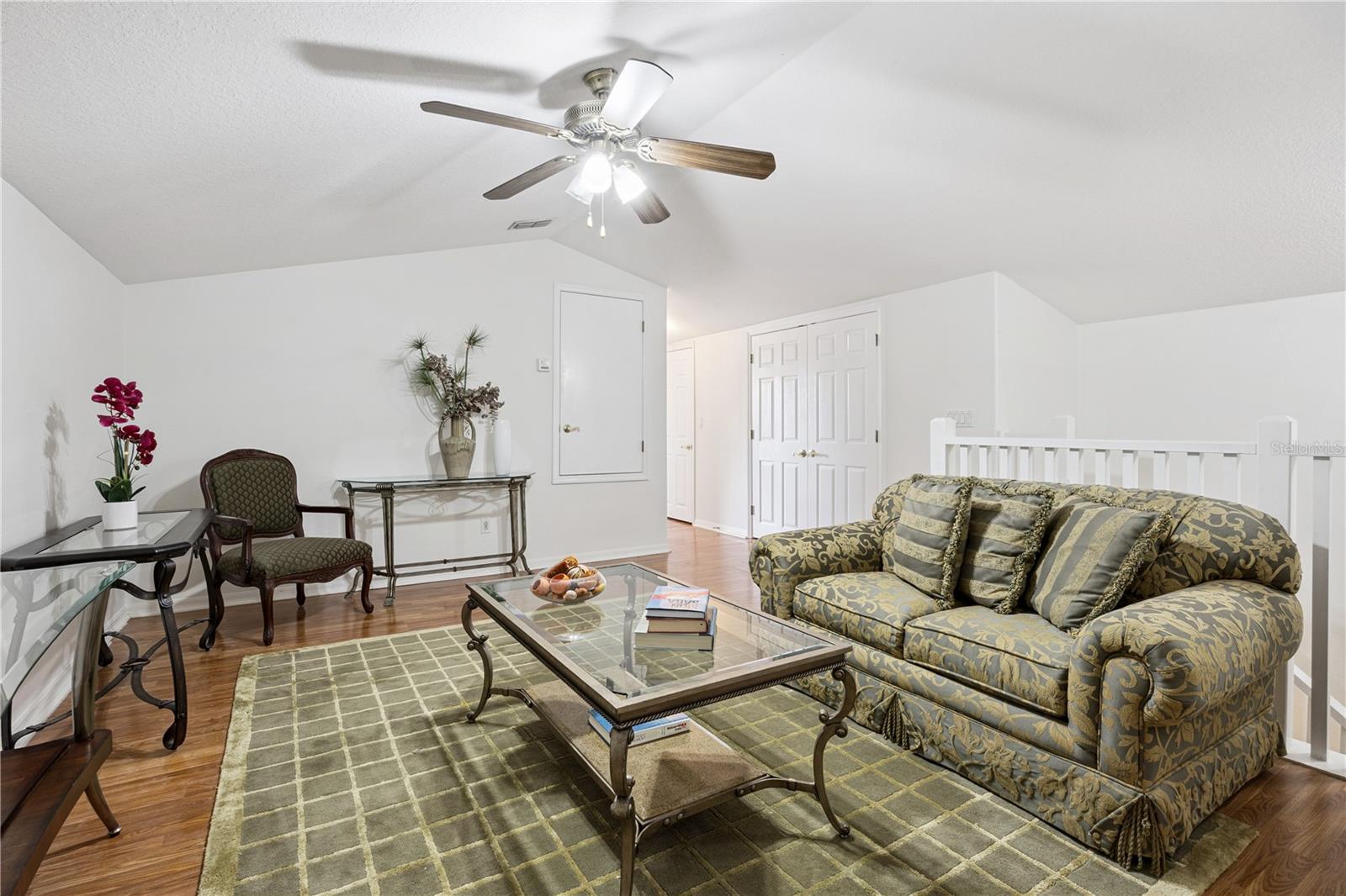 JOHNS LANDING - Residential