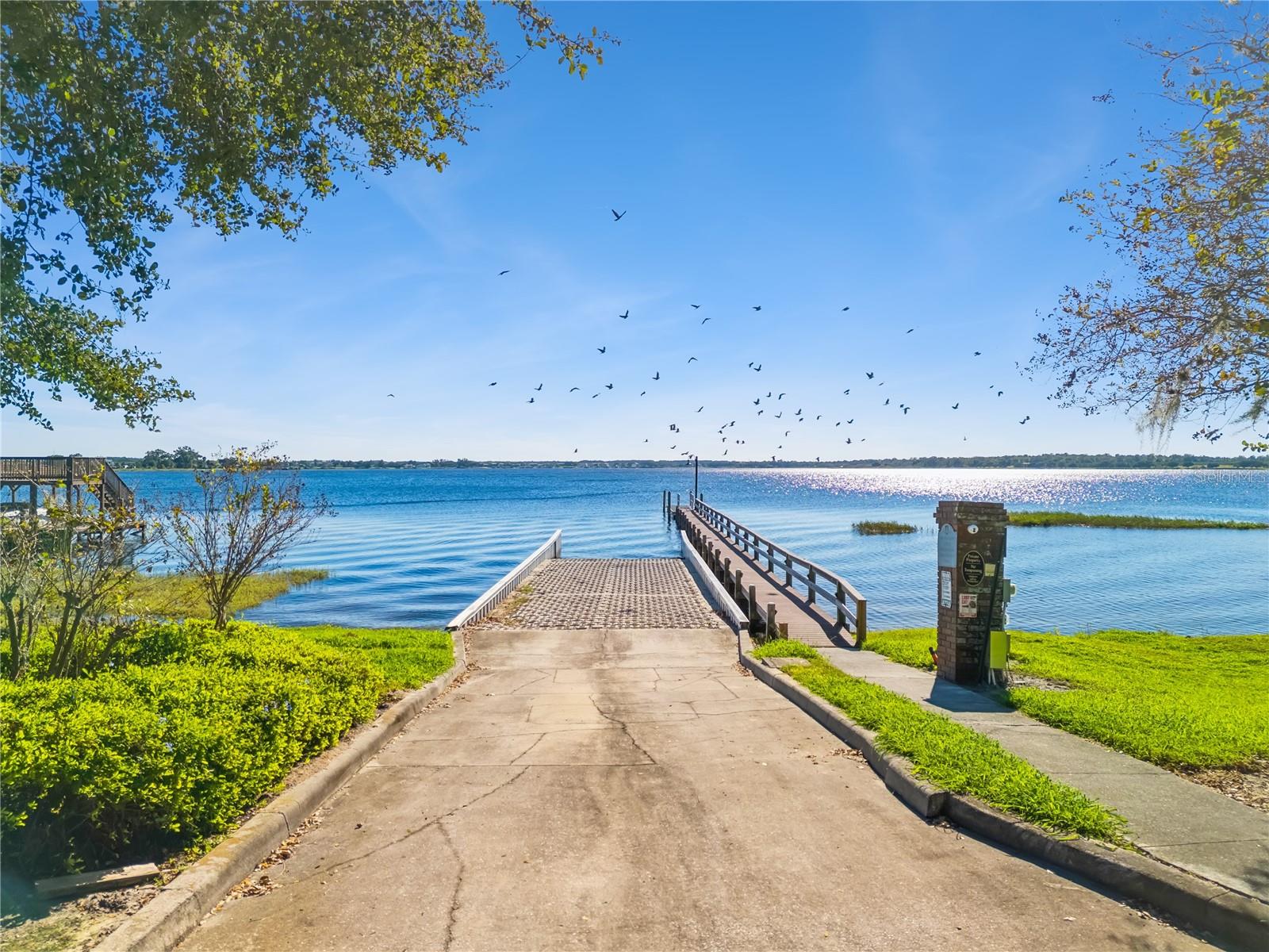 JOHNS LANDING - Residential
