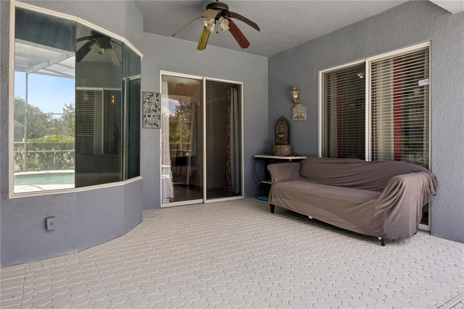 JOHNS LANDING - Residential