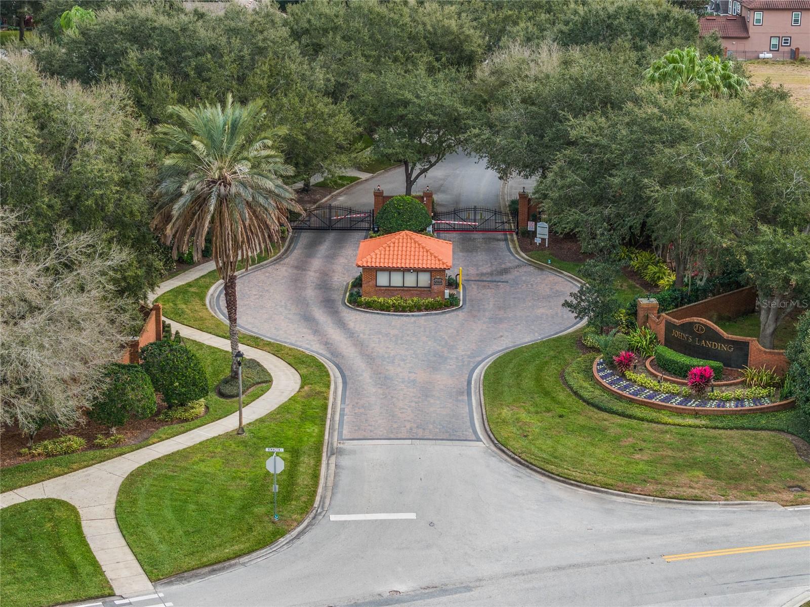 JOHNS LANDING - Residential