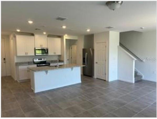 THE MEADOW AT CROSSPRAIRIE - Residential Lease