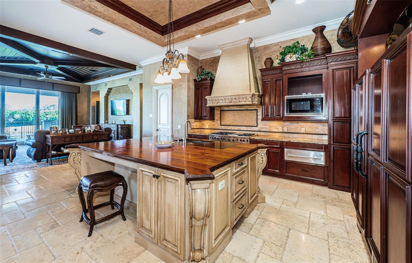 BAYOU CLUB ESTATES TR 2 PH 2 - Residential