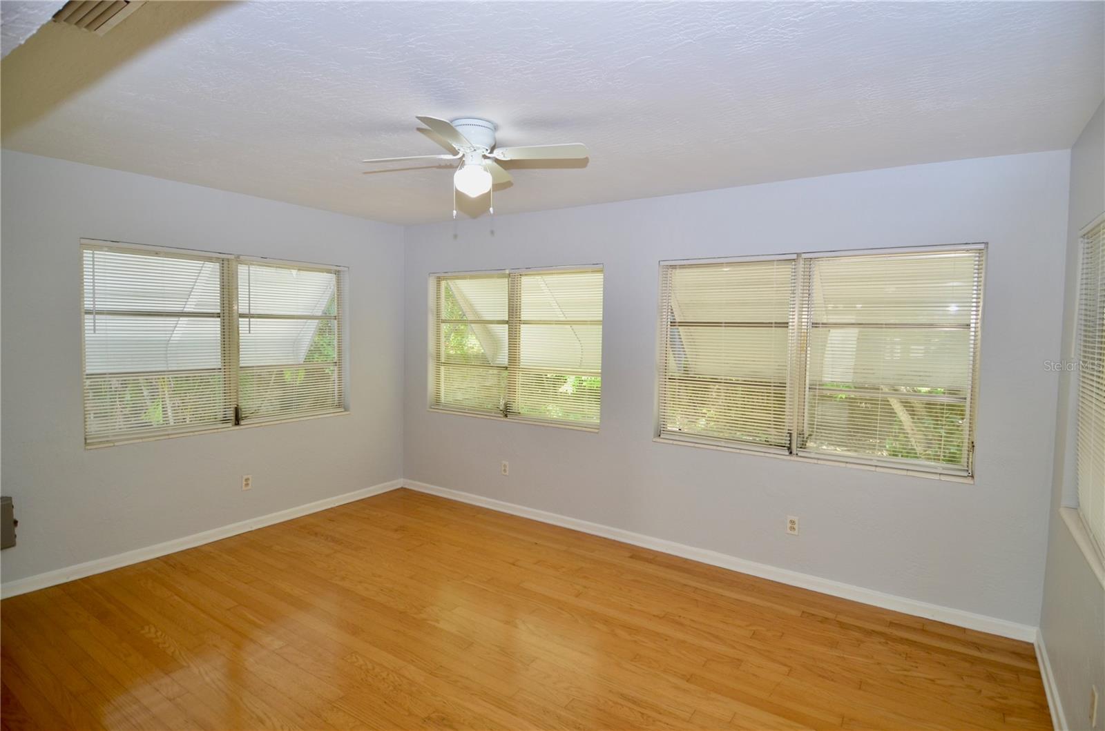 DESOTO TERRACE - Residential
